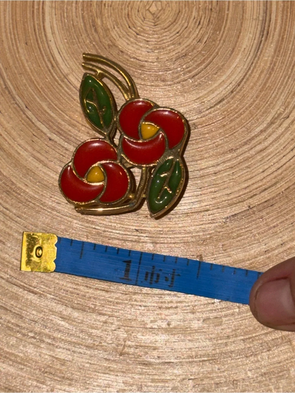 Vintage 1970s Gold Tone Red Enamel Twin Flower Pin Brooch